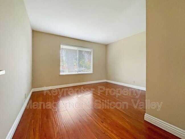 Building Photo - 4115 Beebe Cir