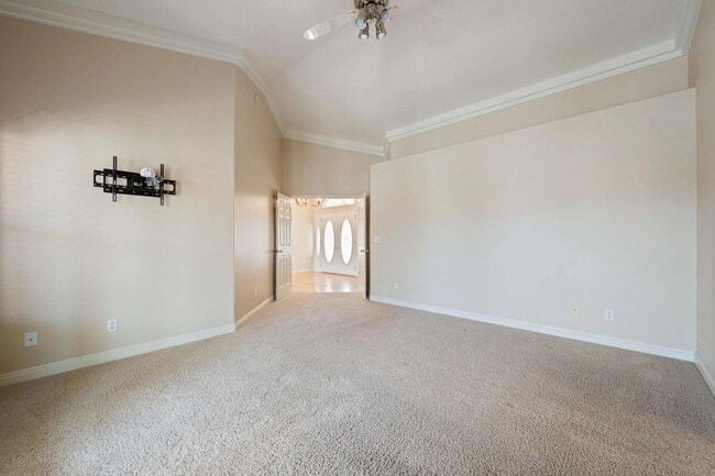 Building Photo - 4 Bedroom Retreat Overlooking Snow Canyon ...