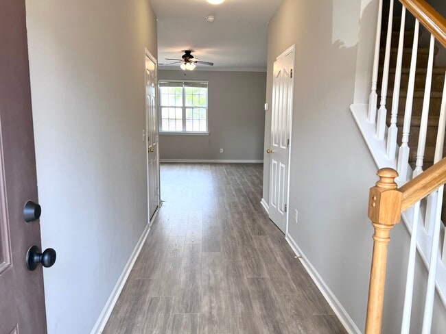 Foyer - 9029 Sedgewich Ln