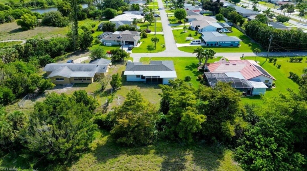 Building Photo - 4108 SE 8th Ave