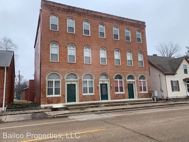 Primary Photo - 315 W Main St