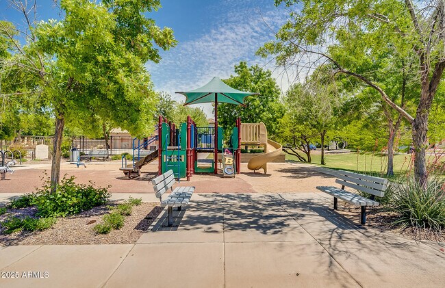 Building Photo - 4711 E Buckboard Ct