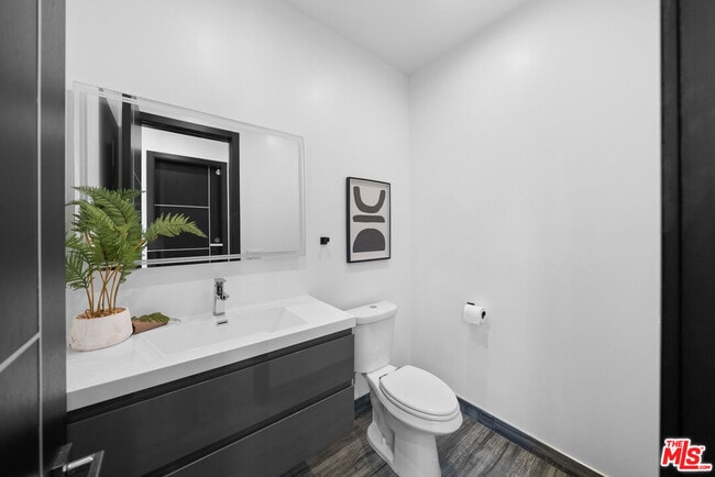 Building Photo - 5812 Willis Ave