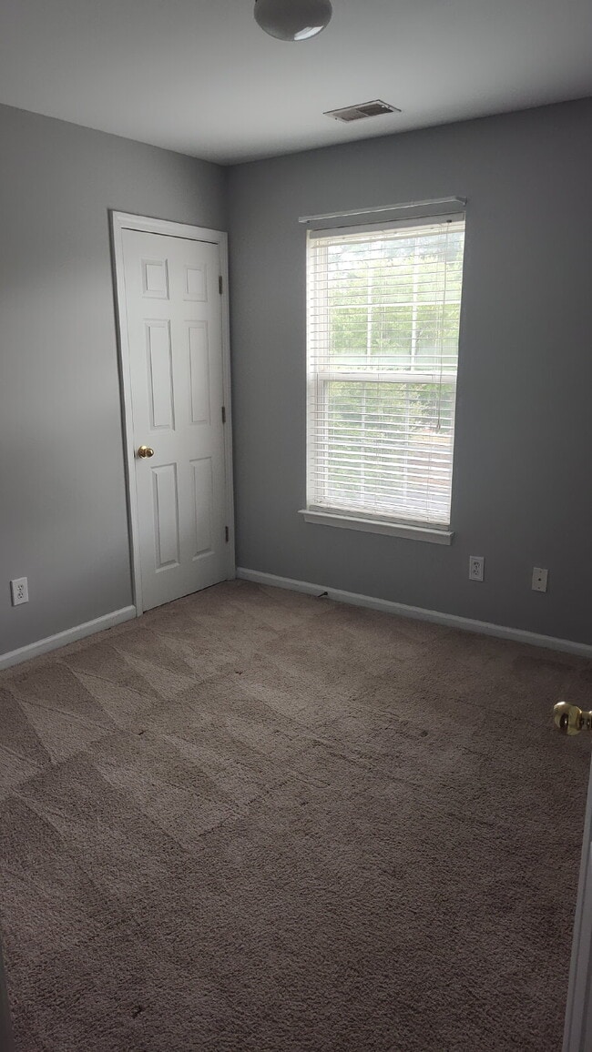 Building Photo - Two Story Home in a Gated Neighborhood