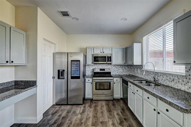 Building Photo - 19618 Yaupon Ranch Dr