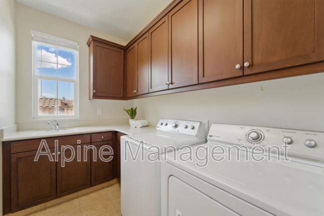 Building Photo - 5109 Campion Dr