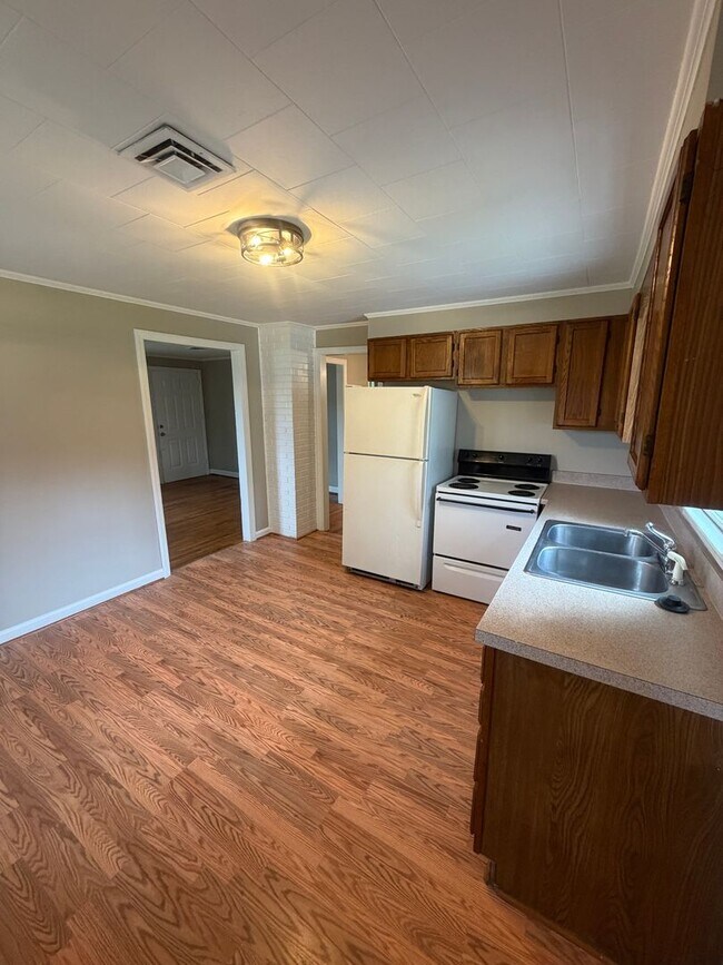 Building Photo - Matthews/Stallings 2 bedroom Home for Rent