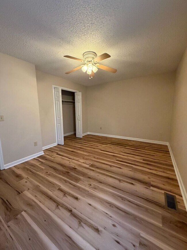 Building Photo - 235 Boles Rd