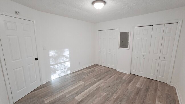 Building Photo - Monetta Apartments