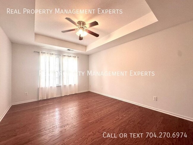 Building Photo - 9902 Redbud Tree Ct