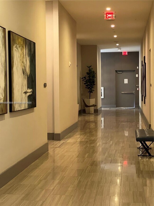 Building Photo - 5350 NW 84th Ave