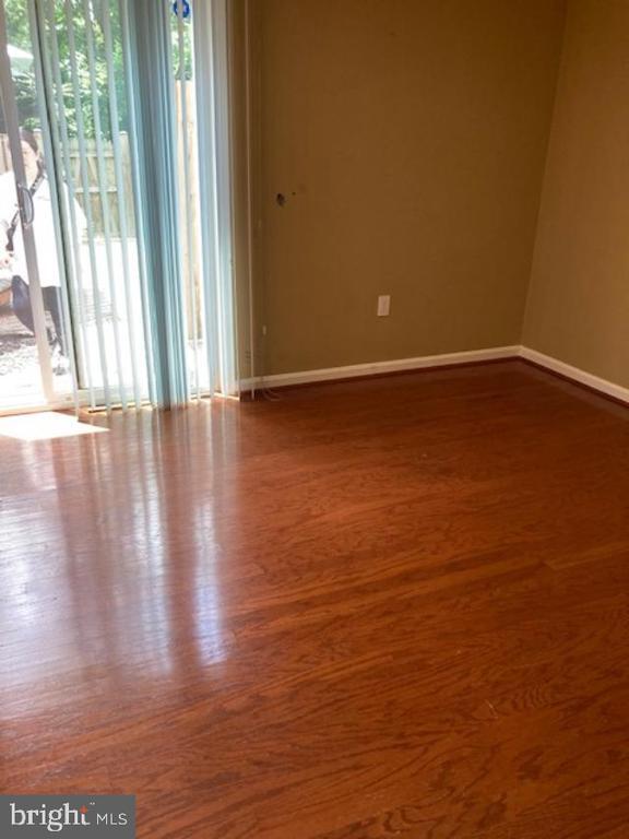 Building Photo - 8946 Waldren Way