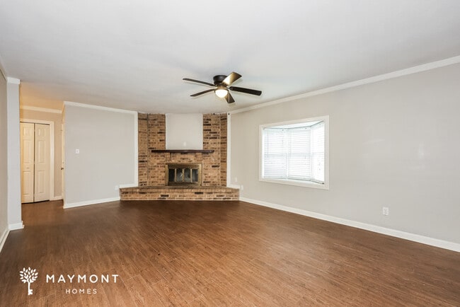 Building Photo - 709 Lawndale Dr