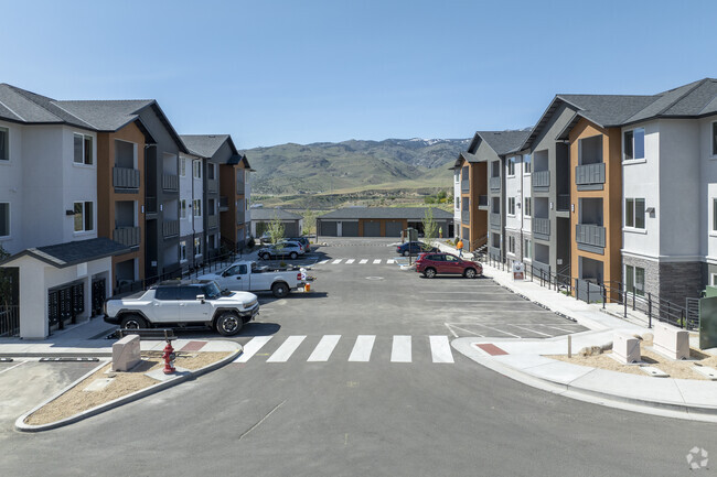 Building Photo - Canyon's Edge Apartments