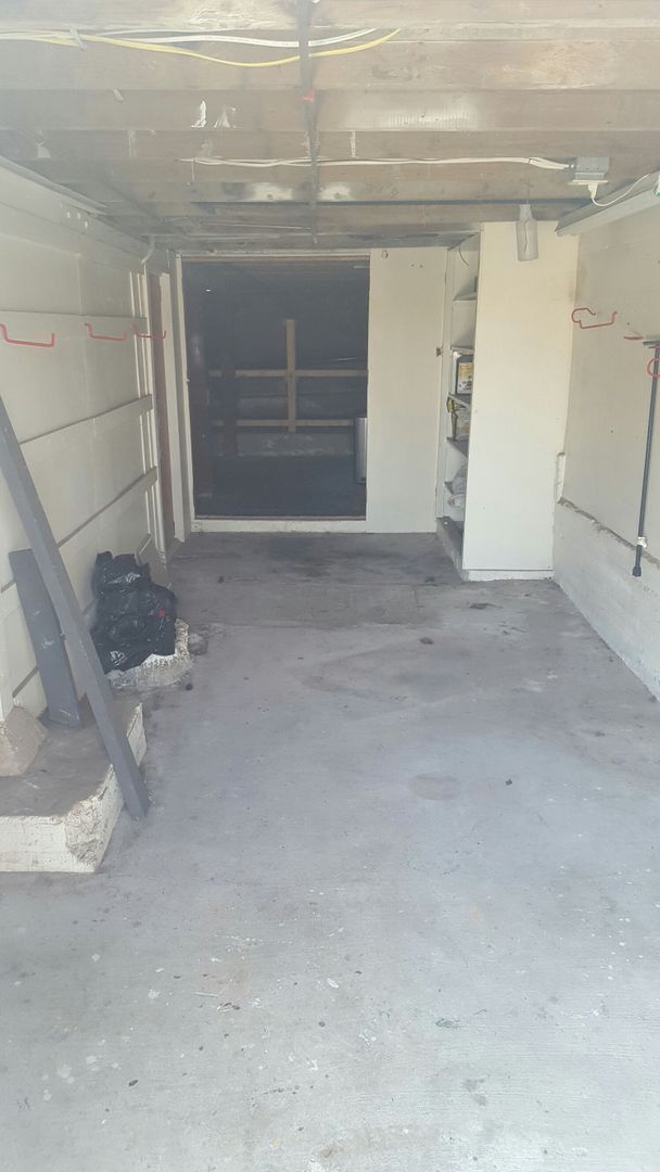 Building Photo - Three Bedroom House in San Pedro with Larg...