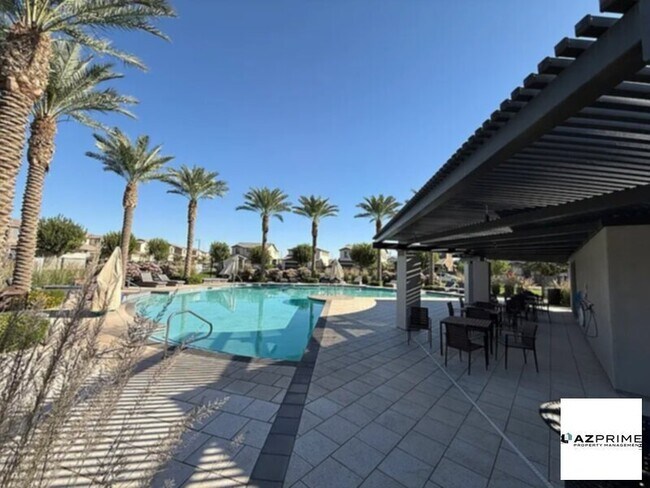 Primary Photo - E Timberline Rd