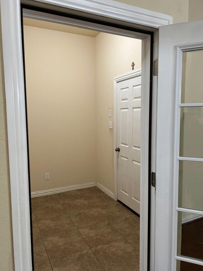 Building Photo - 25023 McBride Dr