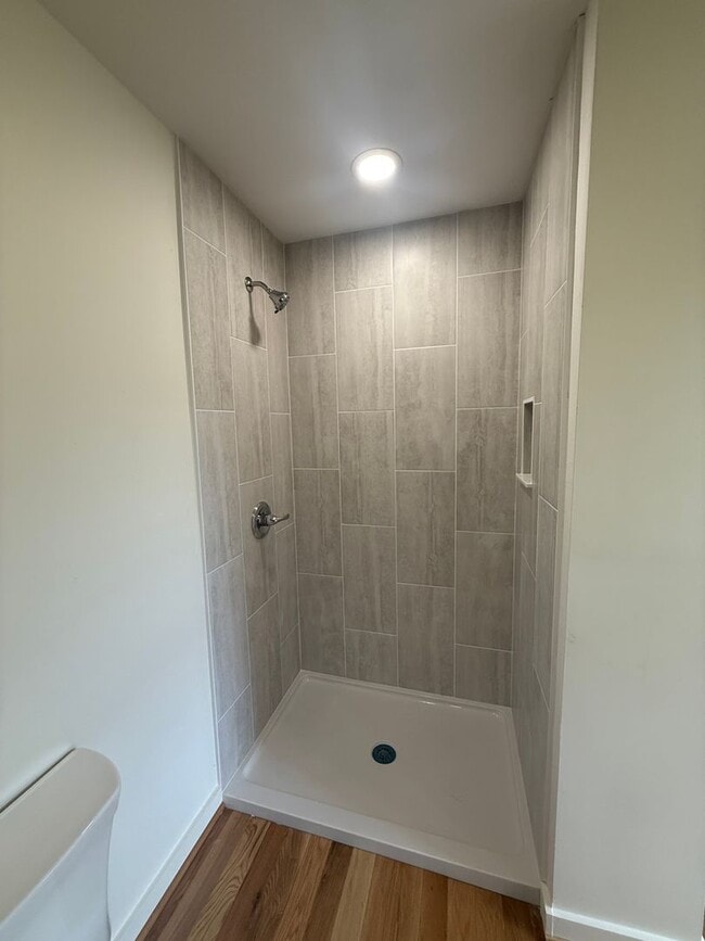 Building Photo - oliv3574