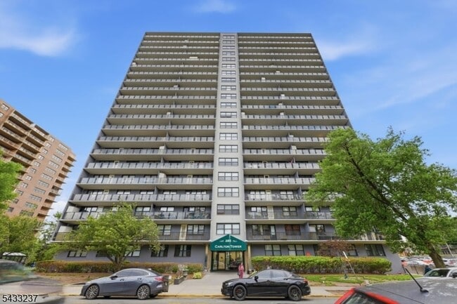 Building Photo - 285 Aycrigg Ave