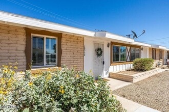 Building Photo - 10362 W Oakmont Dr