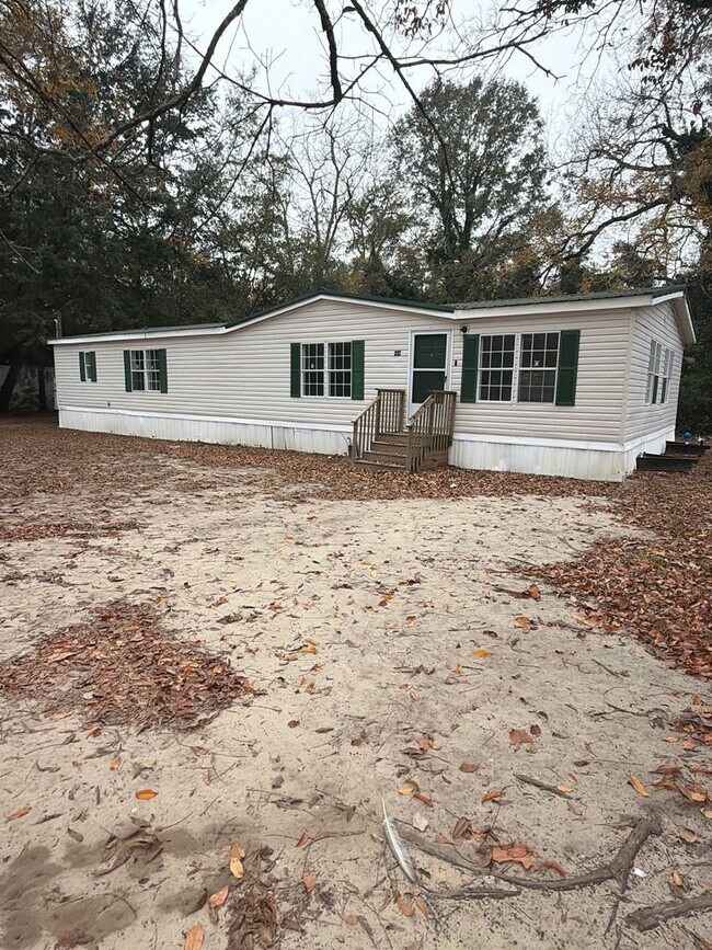 Building Photo - Home For Rent