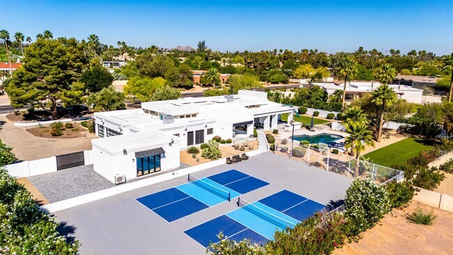 Building Photo - 9917 N 52nd St