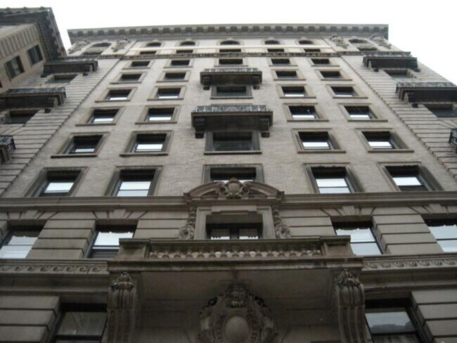 Building Photo - 21 Beacon St