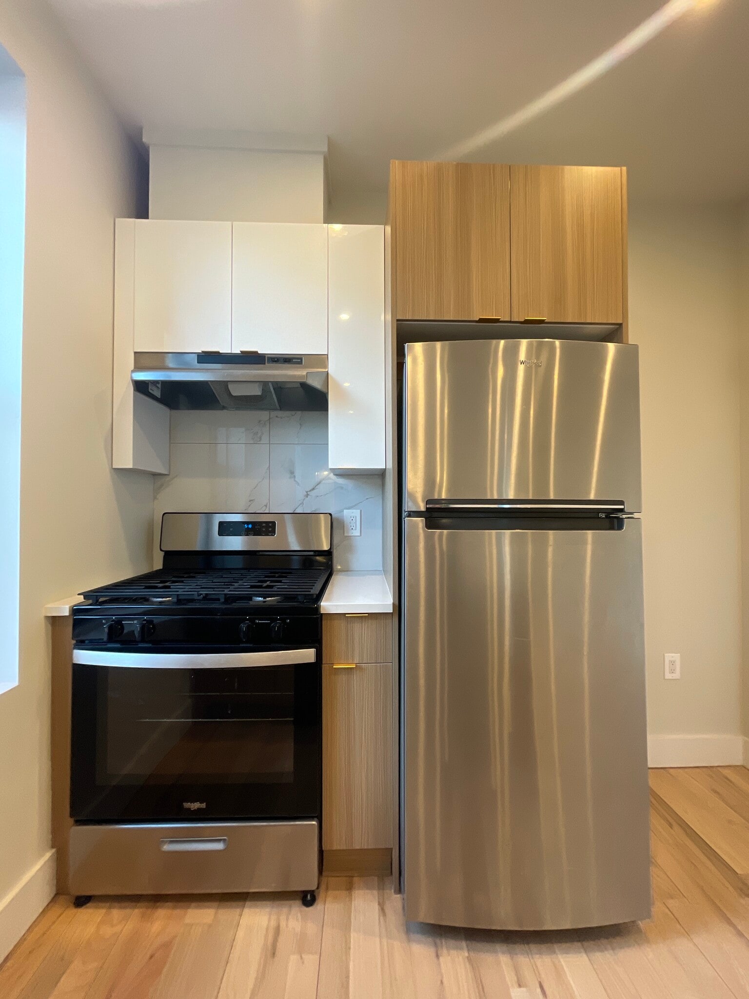 New appliances - 108 Lembeck Ave