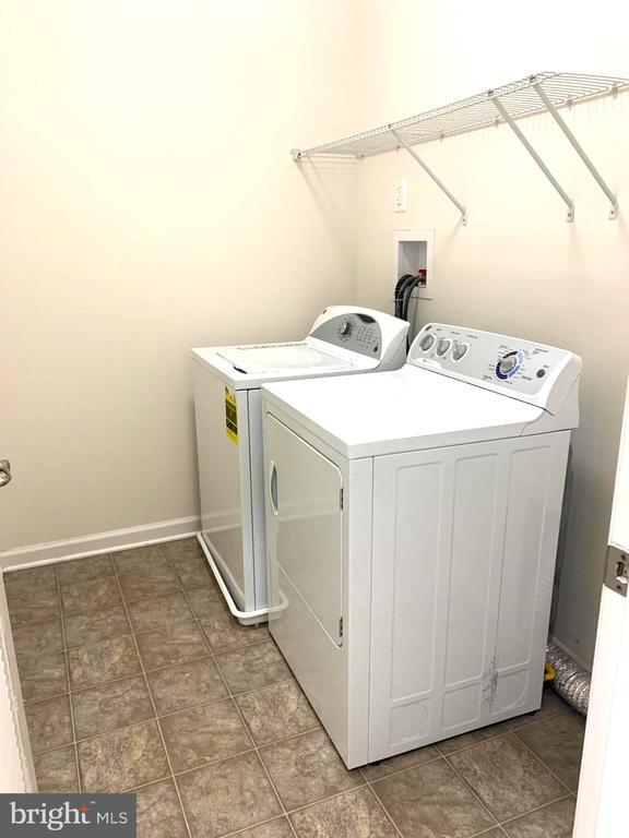 Building Photo - 9457 Virginia Jane Way