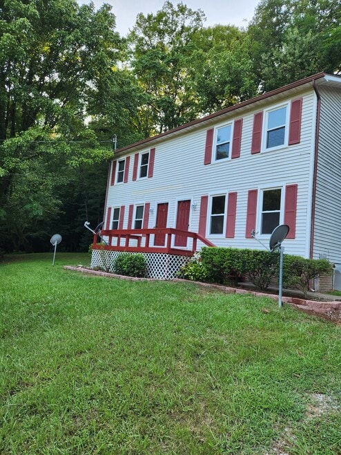 Building Photo - 1860 Lowe St