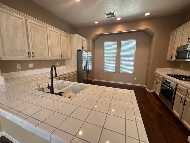 Building Photo - 1824 San Diego Cir