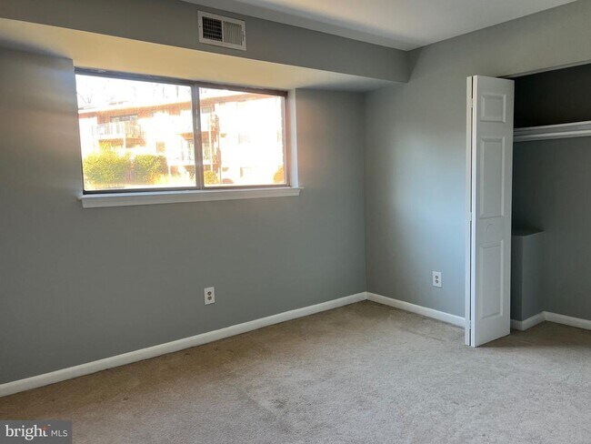 Building Photo - 7368 Lee Hwy