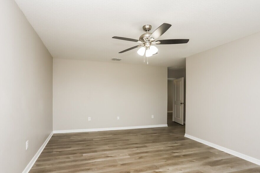 Building Photo - 15419 Dark Star Ln