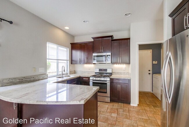 Building Photo - 3 br, 2.5 bath House - 1214 Avenida Fragata