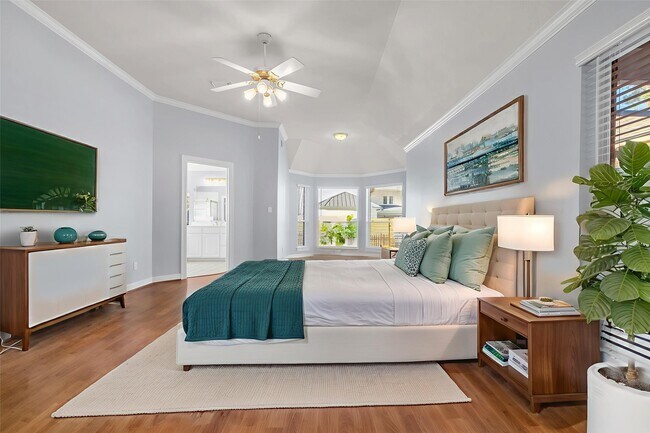 Building Photo - 35 W Pines Dr