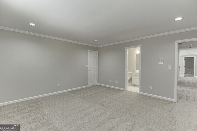 Building Photo - 9345 Riverclub Pkwy