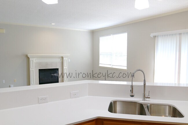 Building Photo - 9219 Boehm Dr