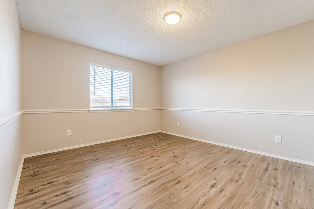 Building Photo - 813 Post Oak Trail