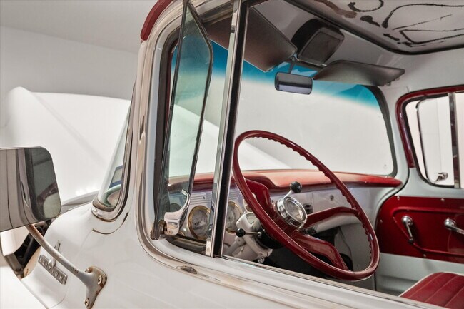 Building Photo - Fully Furnished Long-Term Rental!!