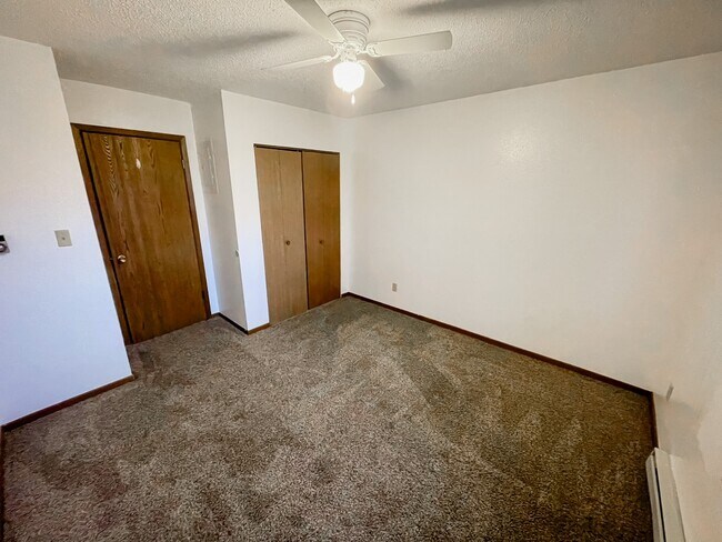 Building Photo - Monticello Apartments