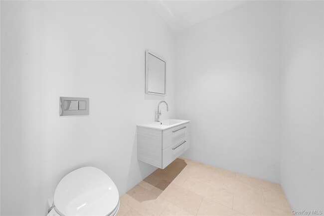 Building Photo - 15 Atterbury Rd