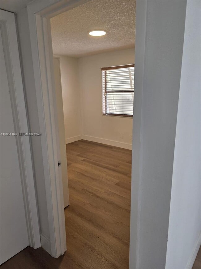 Building Photo - 10951 Cypress Rd