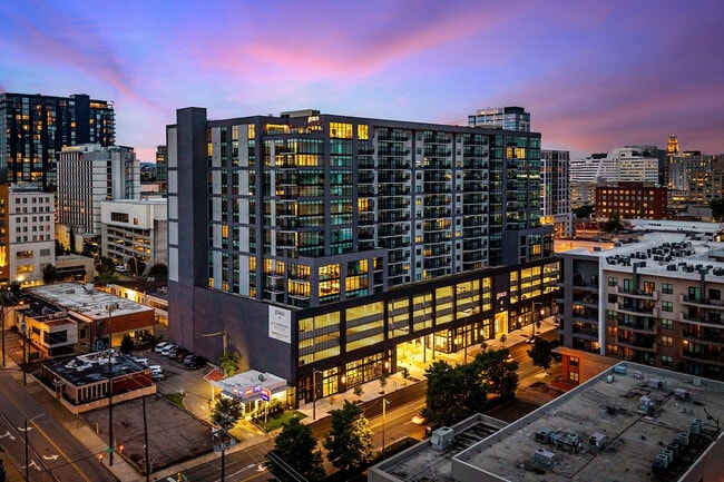 Building Photo - Grace