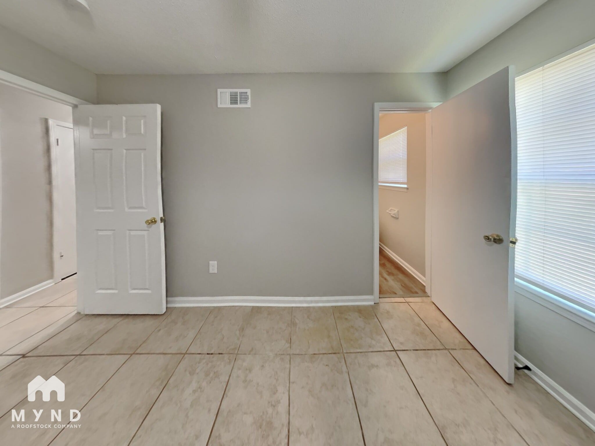 Building Photo - 4420 Double Tree St