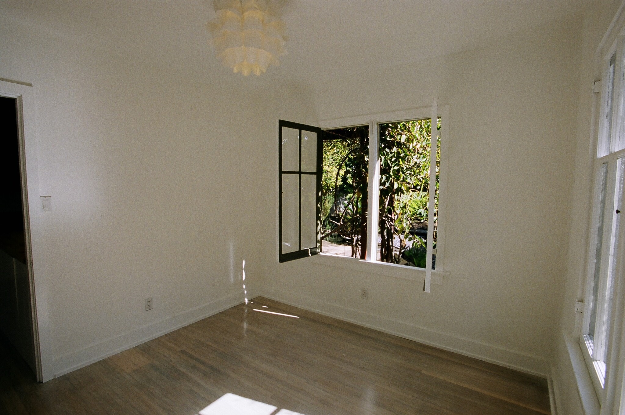 Bedroom opens to Garden - 614 Boccaccio Ave