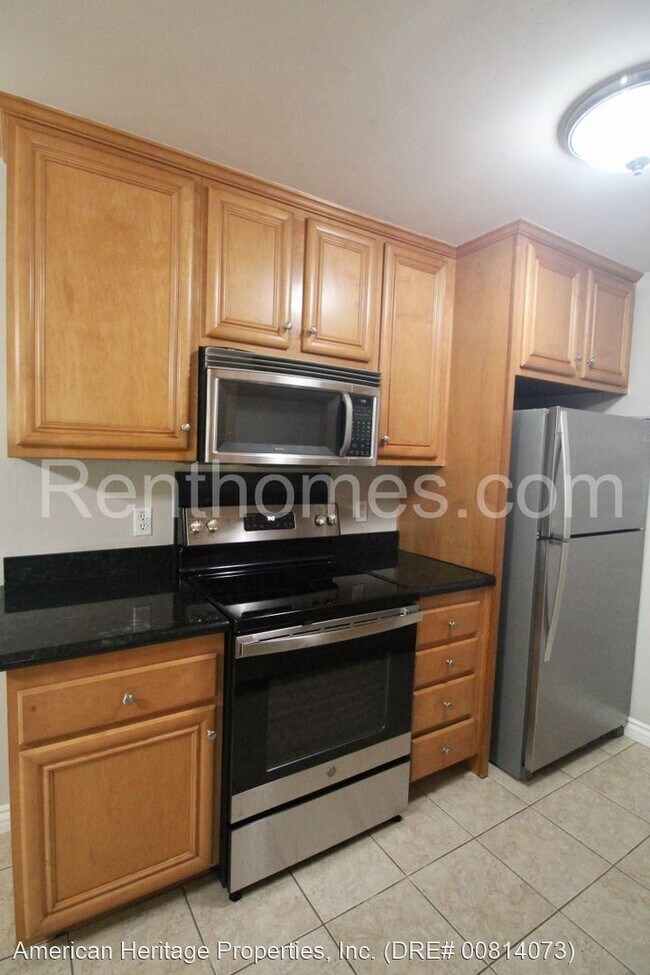 Building Photo - 2 br, 2 bath House - 9929 Erma Road #103
