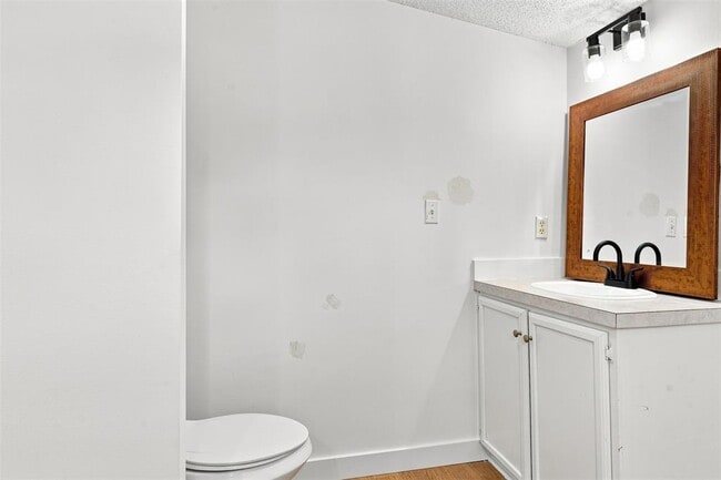 Building Photo - 1151 Heidenreich Ln