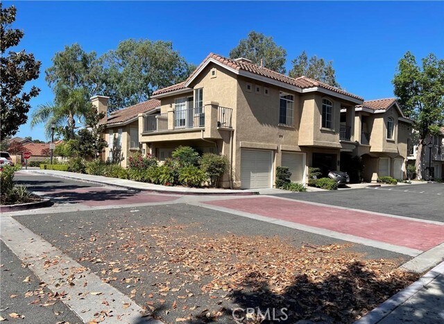 Building Photo - 8215 E Oak Ln