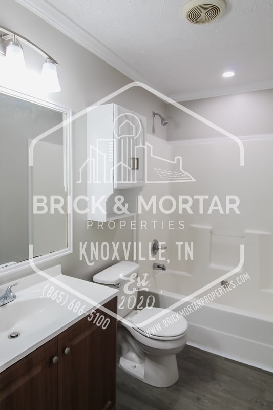 Building Photo - 1733 Lively Rd