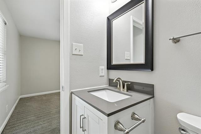 Building Photo - 1318 Drexel Dr